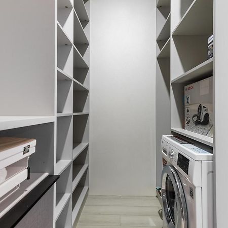 Luxury Waterfront 3-Bedrooms Apartment Одесса Экстерьер фото